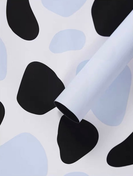 Giraffe Pattern Waterproof Wrapping Paper
